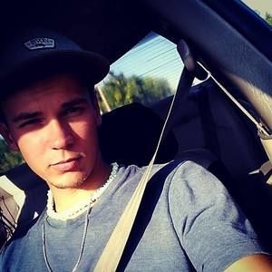 Meet your Posher, Levi